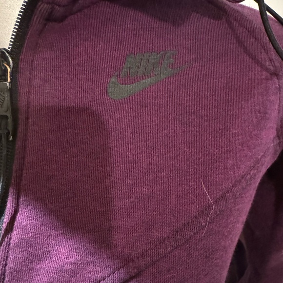 Purple Nike Tech for women - Picture 2 of 3